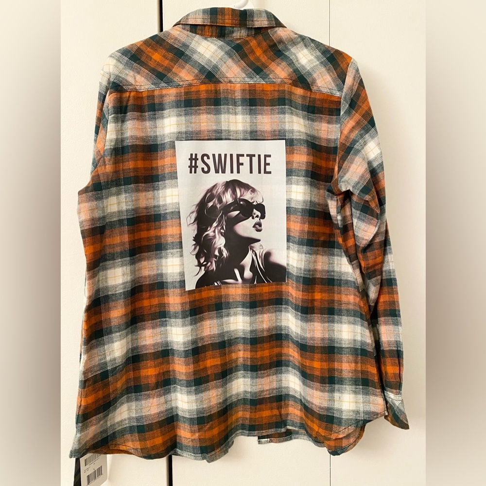Dickies Custom Taylor (Swiftie) Graphic Flannel style NWT!